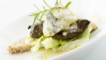 Lammfilet überbacken mit Gorgonzola 