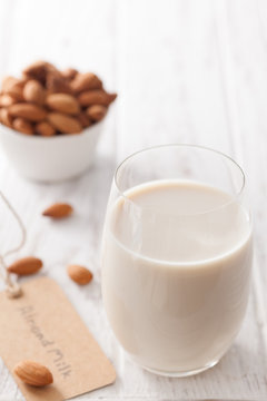 almond milk organic healthy nut vegan vegetarian drink