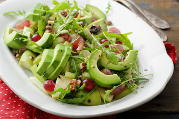 green avocado salad with grapes