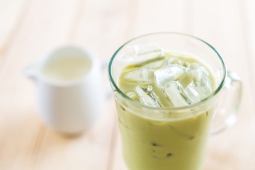 iced matcha latte