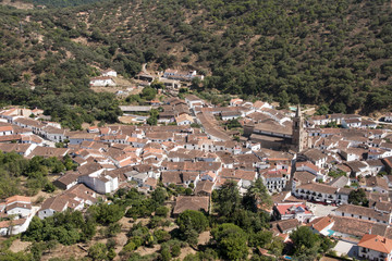 Fototapeta na wymiar Alájar, pueblos de la provincia de Huelva