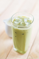 iced matcha latte