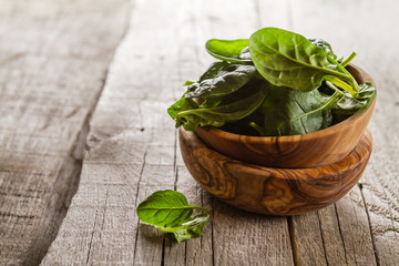 Baby spinach leaves in bowl