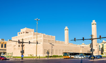 Fototapeta na wymiar Sheikha Salama Mosque in Al Ain - UAE