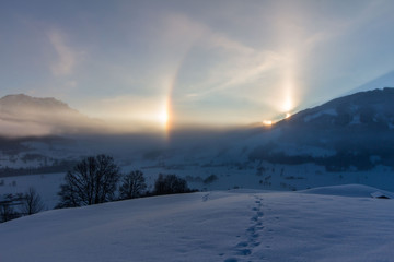 Fußspuren Winterlandschaft, Sonnenaufgang