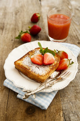 French toast with strawberry