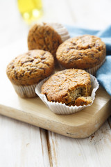 Olive oil cakes