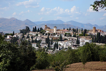Fototapeta na wymiar View of Granada suburb