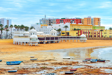 La Caleta Beach in Cadiz, Spain © nito