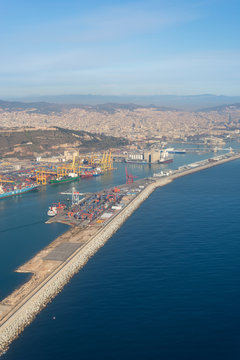 The Zona Franca Port is located in the south of the City. It is the industrial harbor of the City. This industrial area is one of the most important commercial regions in Catalonia