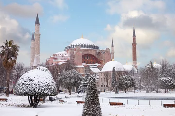 Zelfklevend Fotobehang Turkije Hagia Sophia in de winter