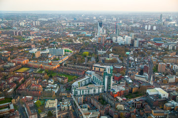Naklejka premium LONDON, UK - JANUARY 27, 2015: City of London at sunset and first nights lights