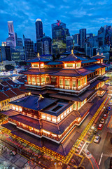 Naklejka premium Singapore Chinatown and Financial District Skyline