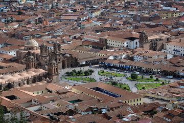 Central square In Cuzco, Plaza de Armas. - 101087532