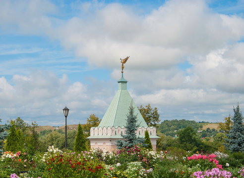 Chapel among the flowers in the Presentation Monastery (Optina Pustyn)