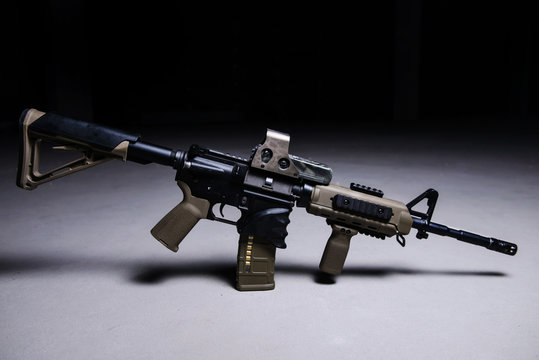 Assult automatic rifle/Assult automatic rifle with collimator sight