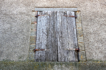 vecchia finestra in legno