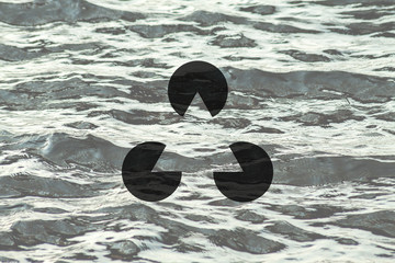 Gestalt triangle on the background of the waves - 101112738
