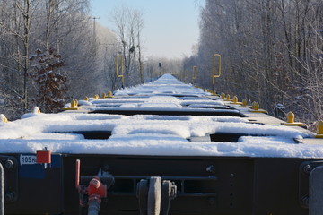 Waggons im Schnee