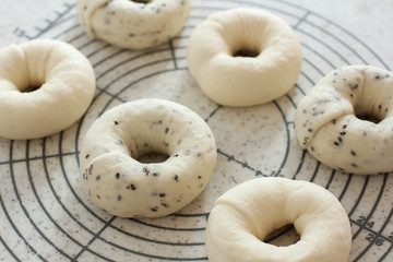 ベーグル作り工程　成型