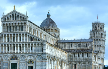 Obraz premium Pisa Cathedral with the Leaning Tower of Pisa (Italy).