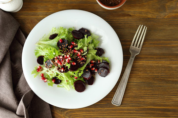 fresh salad with roasted beetrots