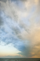 Fototapeta na wymiar Horizon with cloudy sky