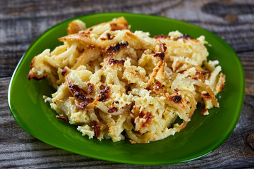 Macaroni with cheese, oven baked