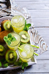 Cocktail with kiwi and mint