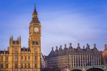 Fototapeta na wymiar The Big Ben of London on a nice sunny morning with blue sky - London, UK