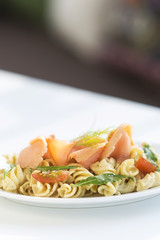 smoked salmon tomato and cream pasta
