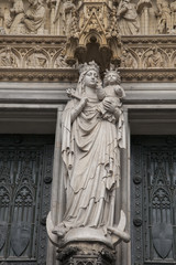 Obraz premium Virgin Mary Statues, Cathedral, Cologne