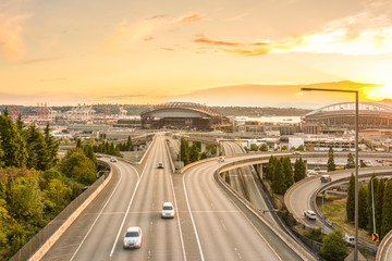 Fototapeta na wymiar scene of Seattle skylines and Interstate freeways in the sunset.