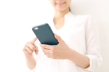 スマートフォン・若い女性
