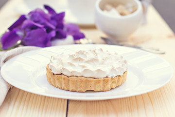 Cake or Lemon pie with meringue