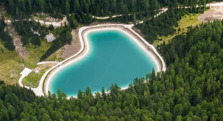 Tuinposter Le Tofane lake, Dolomites © forcdan