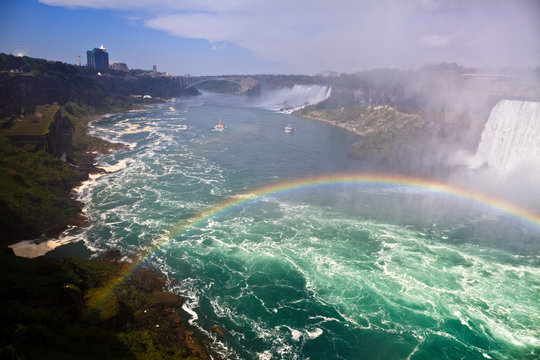 Fototapeta rainbow over Niagara Falls