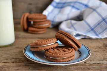 Chocolate cookies and milk 
