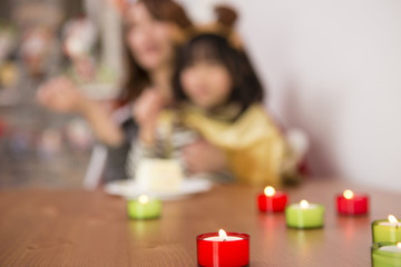 クリスマスキャンドルと親子