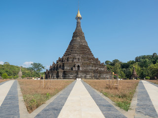 Sakya Manaung pagoda in Mrauk-U