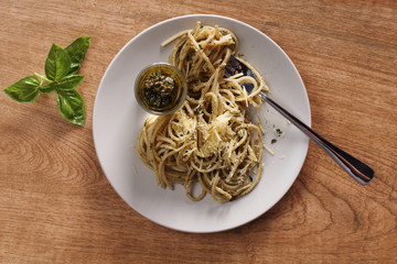 pasta spaghetti with pesto sauce.