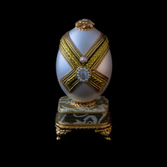 A casket for jewelry - the easter egg