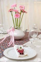 Obraz na płótnie Canvas wedding table with flowers
