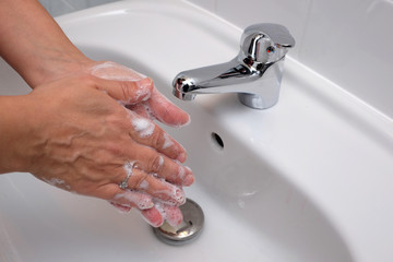 savonnage des mains
