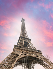 Fototapeta na wymiar Sunset over Eiffel Tower in Paris