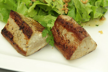 pavés de thon et salade 28012016