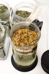 Rumianek, napar z rumianku. Herbata ziołowa.