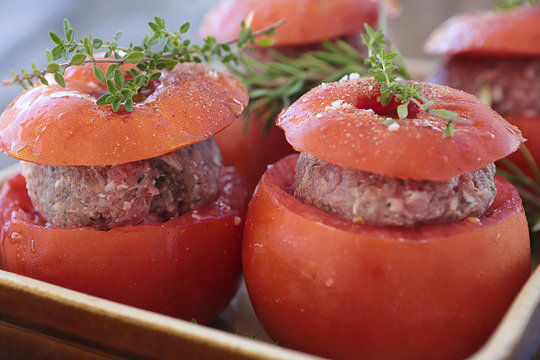 Tomates farcies au four