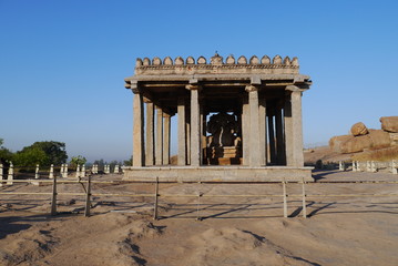 храм Ганеши в деревне Хампи в Индии