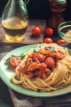 Spaghetti pasta on table